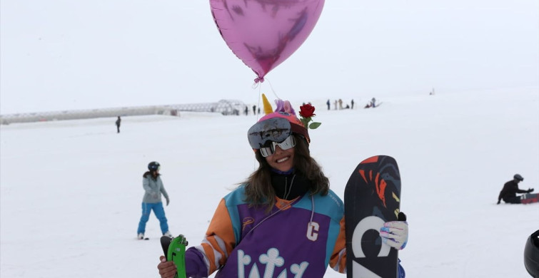 Ramazan Bayramı'nda Erciyes Kayak Merkezinde Eğlence