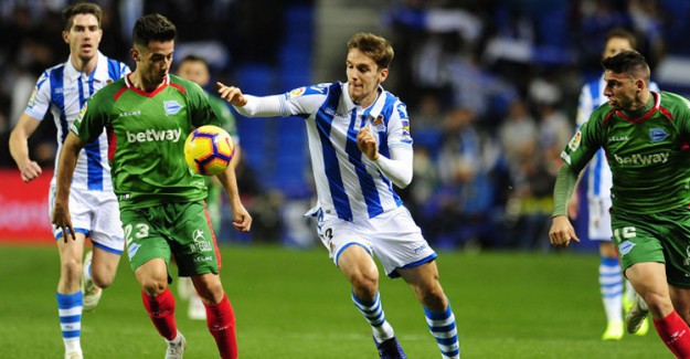 Real Sociedad Evinde Kayıp!