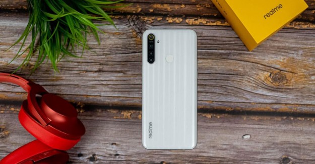 Realme'den 6.000 mAh Bataryalı Telefon Çıkaracak