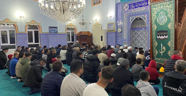 Regaip Kandili Bursa ve Çevre İllerde Coşkuyla İslak Edildi