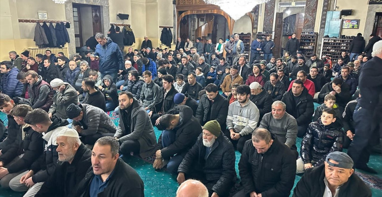 Regaip Kandili coşkuyla kutlandı