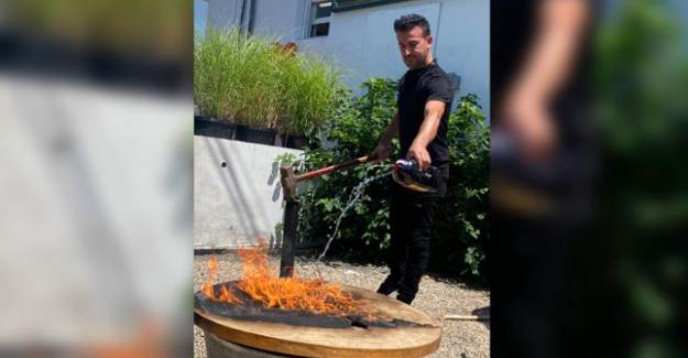 Restoran Sahibi, Tacizci Epstein ve Weinstein'ın Oturduğu Masayı Ateşe Verdi
