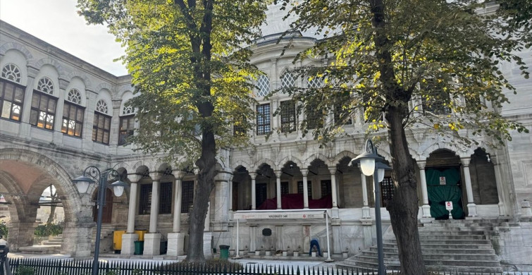 Restorasyonun Parlayan Yüzü: Nuruosmaniye Kütüphanesi ve Şehsuvar Sultan Türbesi