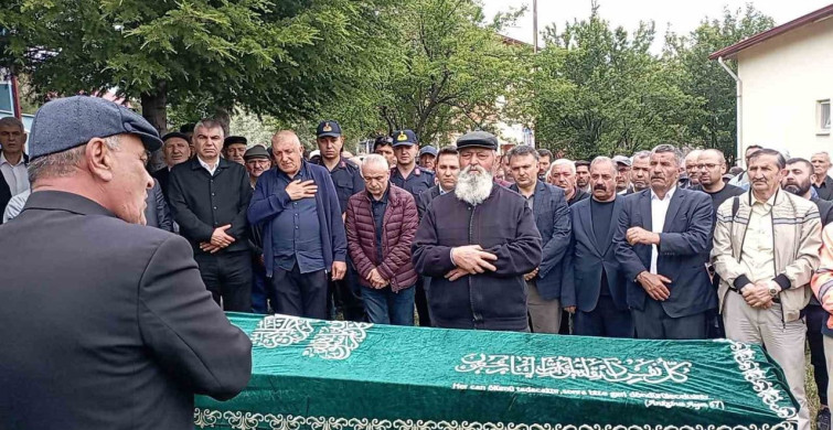 Rıza Çalımbay’ın annesi Fatma Çalımbay son yolculuğuna uğurlandı