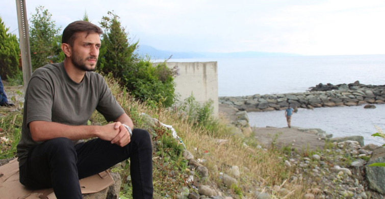 Rize'de Babası Kaybolan Genç Tam 6 Gündür Kıyıdan Ayrılmıyor