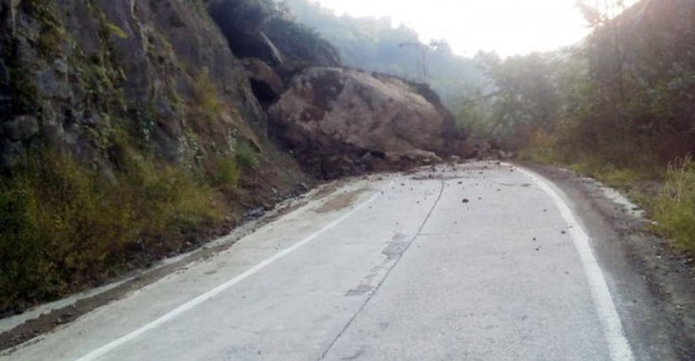 Rize'de Heyelan Faciası! Tüm Yollar Kapandı