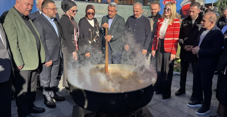 Rize'de Karalahana Çorba İçme Günü Etkinliği Düzenlendi
