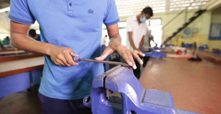 Rize'de Meslek Liseleri Yeniden Yapılandırılıyor