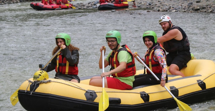 Rize'de Rafting Heyecanı: Fırtına Deresi'nde Adrenalini Yaşayın
