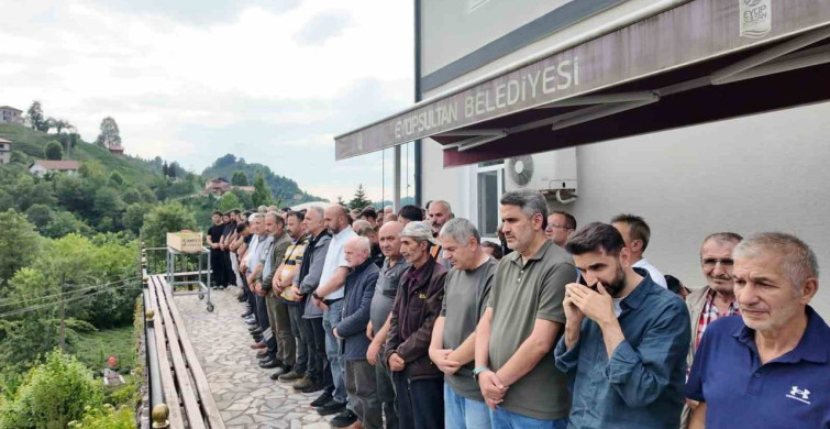 Rize'deki kaza sonrası hayatını kaybeden Gamze Saklı toprağa verildi