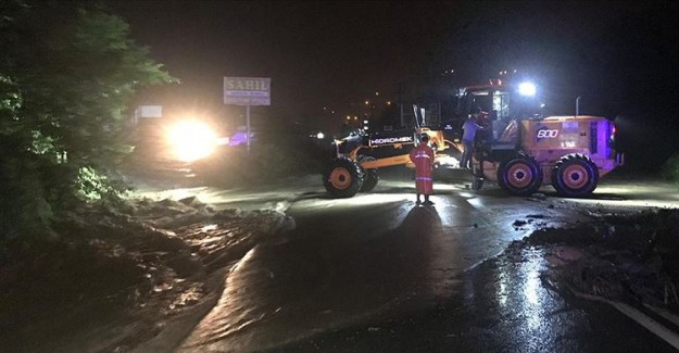 Rize'deki Sağanakta Bir Kişi Kayboldu