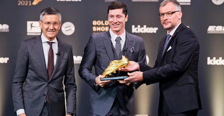 Robert Lewandowski Altın Ayakkabı Ödülünü Aldı!