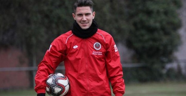 Roma, 22 Yaşındaki Yıldırım Mert Çetin'i  Transfer Etti 