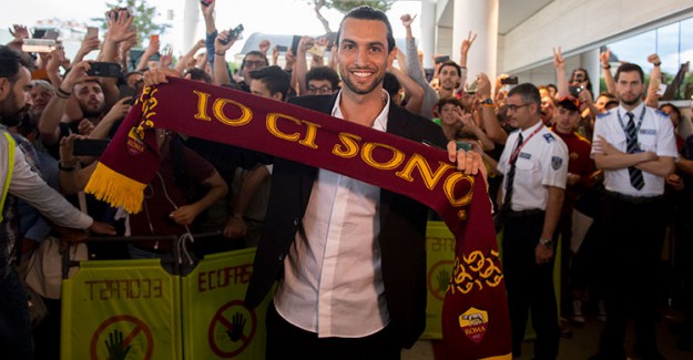 Roma Bombayı Patlattı! PSG'nin Yıldızını Renklerine Bağladı