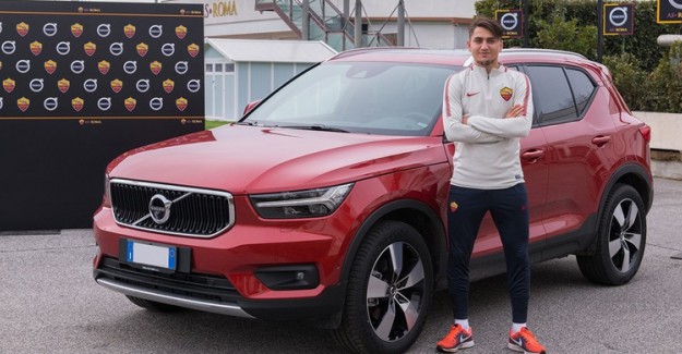 Roma'da Cengiz Ünder Ayın Oyuncusu Seçildi!