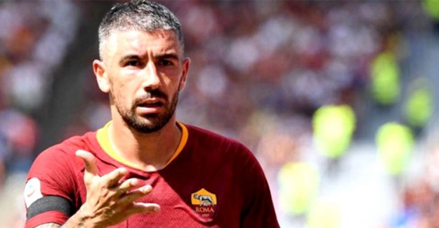 Roma'dan Kolarov Açıklaması! Fenerbahçe Transferi Yatıyor Mu?