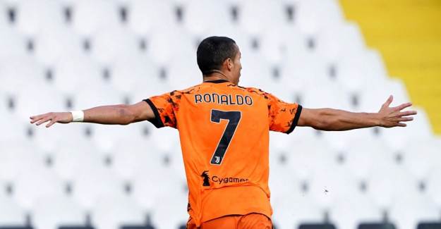Ronaldo Sahalara Geri Döndü