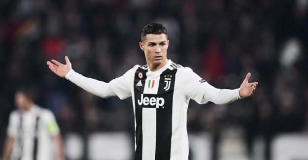 Ronaldo’dan Koulibaly'ye Destek!