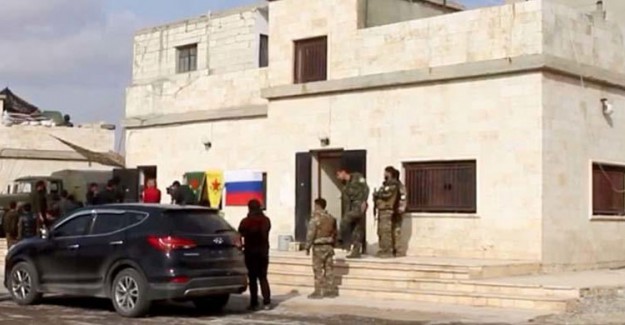Rus Askerleri Münbiç'te YPG ile Beraber Devriye Atıyor