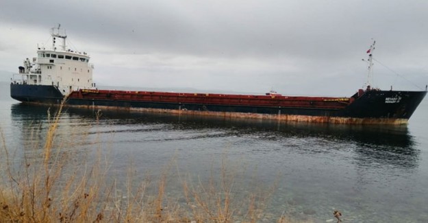 Rus Bandıralı Yük Gemisi Tekirdağ’da Karaya Oturdu