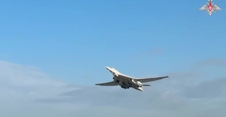 Rus bombardıman uçağından, Norveç sınırında 16 saatlik test uçuşu