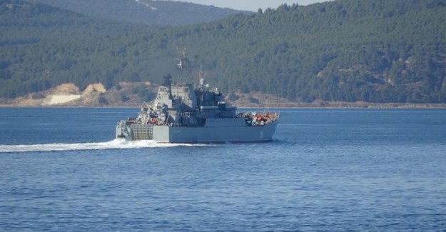 Rus Savaş Gemisi Çanakkale Boğazı’ndan Geçti