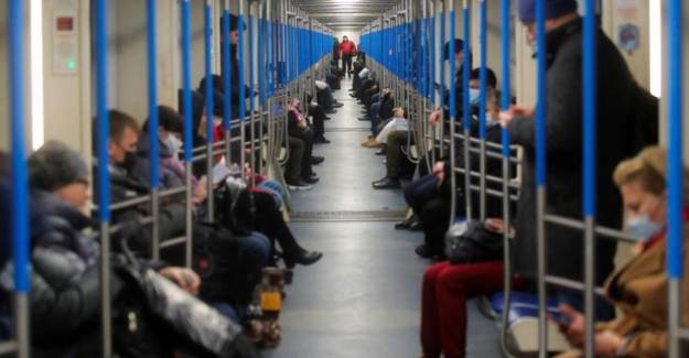 Rus Vatandaşlarının İş, Eğitim ve Tedavi İçin Yurt Dışına Çıkmasına İzin Verildi