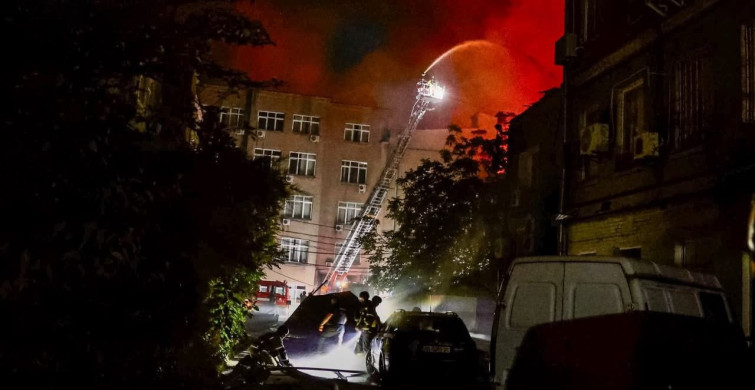 Rusya'nın kiev'e düzenlediği saldırıda 10 ölü, 56 yaralı