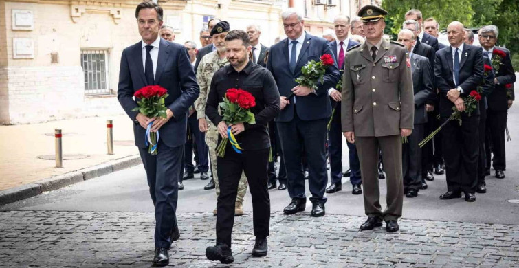 Rutte'den Rus Gençlere Savaş Uyarısı