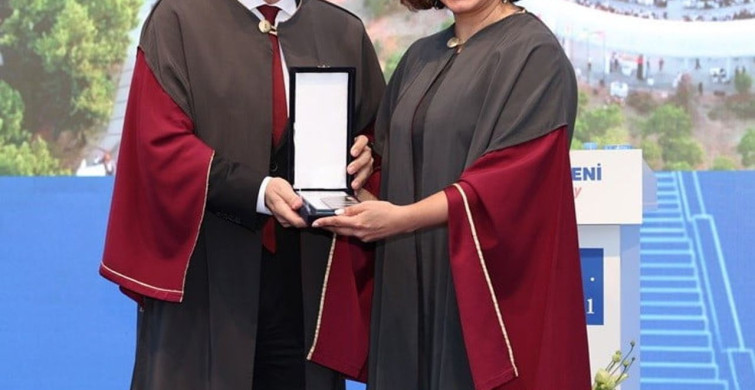 Sabancı Üniversitesi'nin 24. dönem mezuniyet töreni gerçekleşti