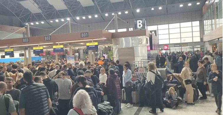 Sabiha Gökçen Havalimanı'nda Olumsuz Hava Koşulları 127 Seferi İptal Etti