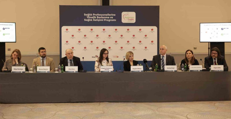Sabri Ülker Vakfı, Sağlık Okuryazarlığı İçin Hekim ve Eczacılara Eğitim Veriyor