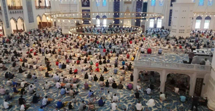 Şafi mezhebine göre bayram namazı nasıl kılınır? Şafilerde bayram namazı kılınışı