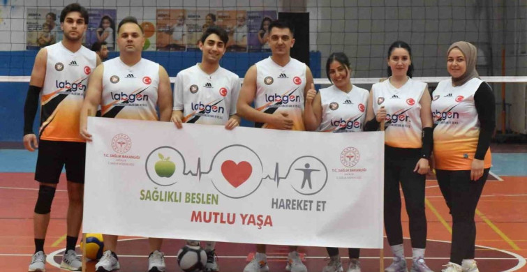 Sağlık Çalışanları Voleybol Turnuvasında Buluştu