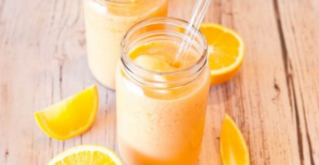 Sağlıklı Bir Kahvaltı İçin Smoothie Tarifi!