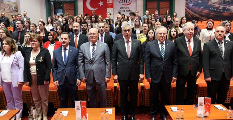 Sağlıkta Z-İnovasyon Zirvesi'nde Gençlerle Buluşma