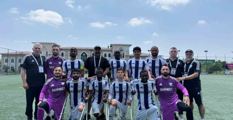Şahinbey Ampute Futbol Takımı Şampiyonluğunu Kutladı