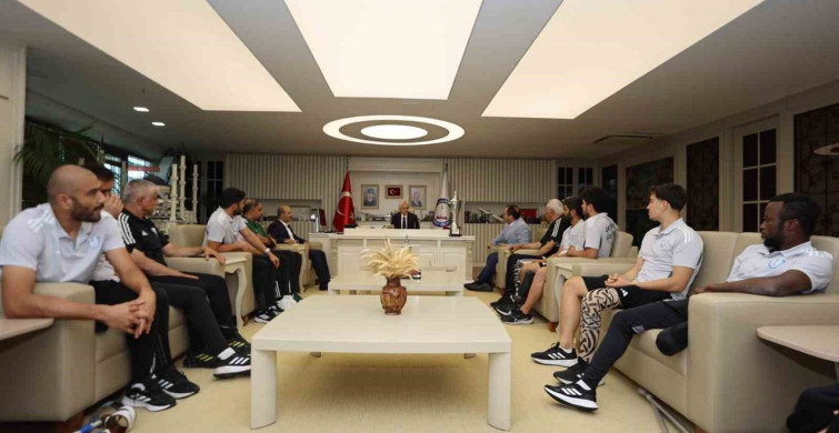 Şahinbey ampute futbol takımı şampiyonluk kupasını kaldırdı