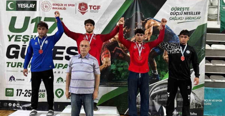Şahinbeyli güreşçiler Türkiye Kupası’nda başarı elde etti