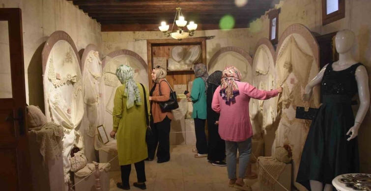 Şahinbeyli kadınların sergisi büyük ilgi görüyor