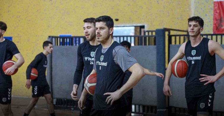 Sakarya Büyükşehir Basketbol Takımı Play-Off'a Hazırlanıyor