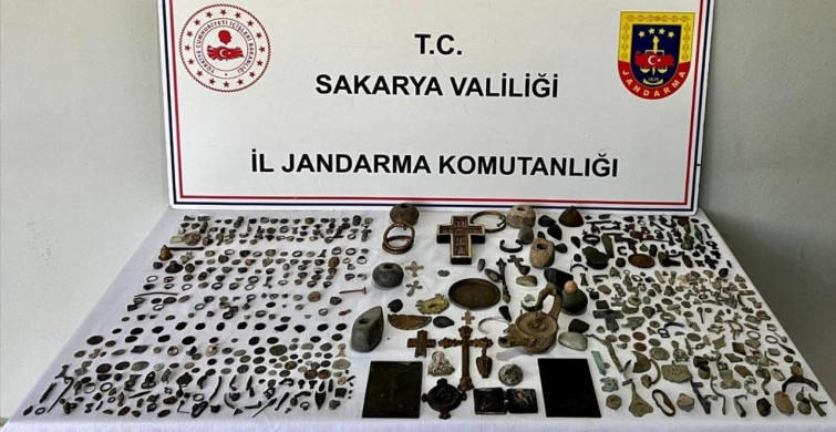 Sakarya'da Bizans Dönemine Ait 589 Tarihi Eser Ele Geçirildi