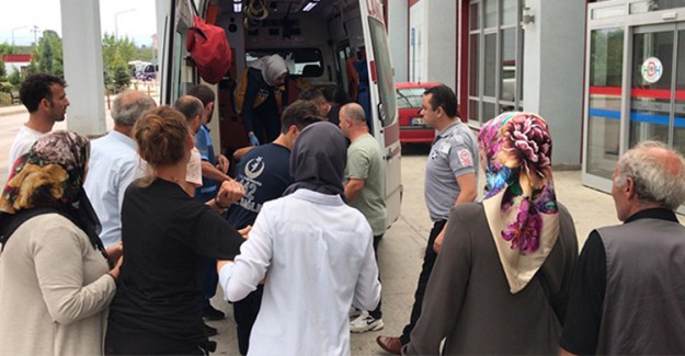 Sakarya'da Çıkan Arazi Kavgasında 2 Kişi Yaralandı