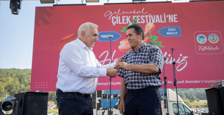 Sakarya'da Çilek Festivali Coşkulu Anlara Ev Sahipliği Yaptı