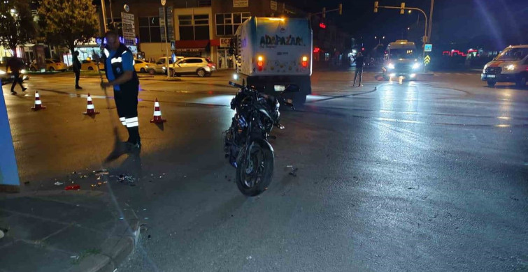 Sakarya'da motosiklet kazasında bir kişi hayatını kaybetti, üç yaralı