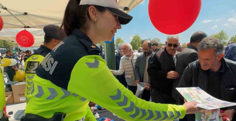 Sakarya'da Trafik Bilinci İçin Jandarma Faaliyeti