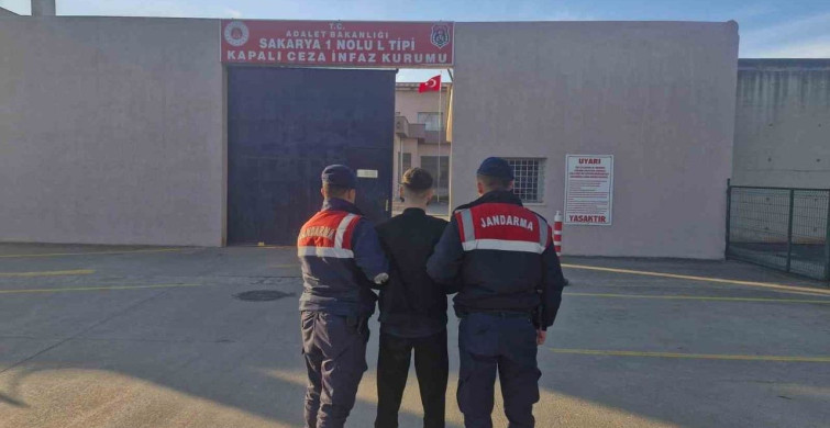 Sakarya'da Uyuşturucu Ticareti Yapan Şahıs Suçüstü Yakalandı