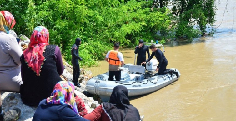 Sakarya’dan Kötü Haber Geldi! Yüzdüğü Nehirde Akıntıya Kapılan Emirhan Henden'in Cansız Bedeni Bulundu