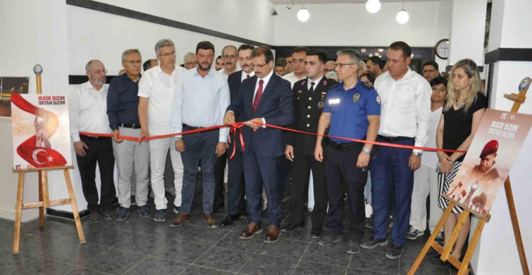 Salihli'de 15 Temmuz destanı fotoğraf sergisi açıldı