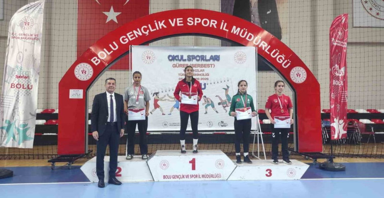 Salihli’nin Güreş Yıldızları Bolu'dan Madalya ile Döndü